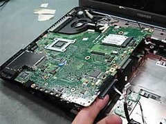 Clubul Reparaciosilor - Service laptop